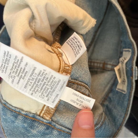 Madewell Rigid Denim A-Line Mini Skirt in Lakeline Wash: Eco Edition - Picture 7 of 8